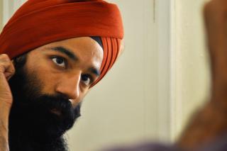 Sonny ist eines von 50 Kindern von Migrant_innen aus Berlin und New York, die im Rahmen des Projekts „with wings and roots“ ihre Geschichte erzählt haben. Foto: with wings and roots Sonny ist eines von 50 Kindern von Migrant_innen aus Berlin und New York, die im Rahmen des Projekts „with wings and roots“ ihre Geschichte erzählt haben. Foto: with wings and roots