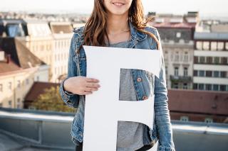 E wie EU-Wahl: am 25. Mai wird das EU-Parlament gewählt. Foto: Alexander Gotter
