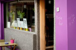 das Lokal Purple Eat. Foto: Christopher Glanzl