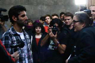 Mir Jahangir im Gespräch mit Eva Blimlinger. Foto: Christina Musa Mylko Mir Jahangir im Gespräch mit Eva Blimlinger. Foto: Christina Musa Mylko