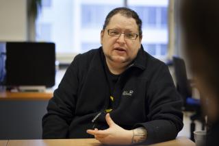 Den Kultur- und Sozialanthropologen Igor Eberhard hat vor allem seine Begeisterung für die Lehre auf der Uni gehalten. Für diese gibt es jedoch wenig Prestige und Anerkennung. Credit: Johanna Rauch Den Kultur- und Sozialanthropologen Igor Eberhard hat vor allem seine Begeisterung für die Lehre auf der Uni gehalten. Für diese gibt es jedoch wenig Prestige und Anerkennung. Credit: Johanna Rauch