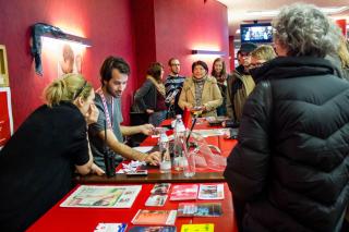 „Der letzte Tanz“ wurde zum besten Spielfilm der Diagonale gewählt. Der Andrang an der Kinokasse war dementsprechend groß, die Vorstellung restlos ausverkauft. Foto: Rumpf „Der letzte Tanz“ wurde zum besten Spielfilm der Diagonale gewählt. Der Andrang an der Kinokasse war dementsprechend groß, die Vorstellung restlos ausverkauft. Foto: Rumpf