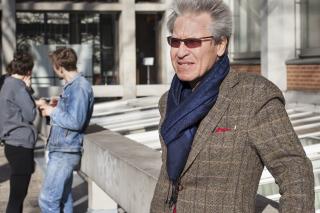 „Viele KünstlerInnen genieren sich für ihre Nebenjobs“, sagt Peter Stoeckl, Assistenzprofessor an der Angewandten in Wien. Foto: Johanna Rauch „Viele KünstlerInnen genieren sich für ihre Nebenjobs“, sagt Peter Stoeckl, Assistenzprofessor an der Angewandten in Wien. Foto: Johanna Rauch